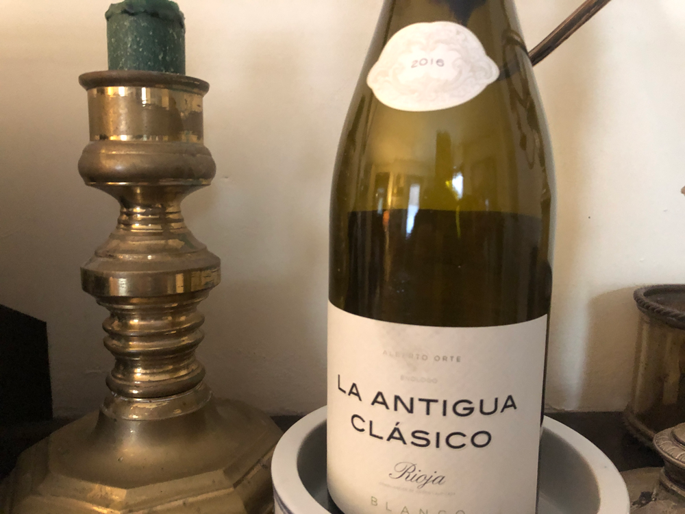 La Antigua Clasico Blanco 2016